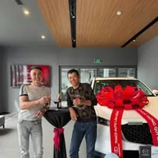 Hoạt động tư vấn và giao xe Mazda tại Lâm Đồng 4